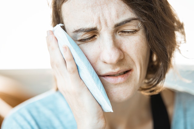 woman with a toothache